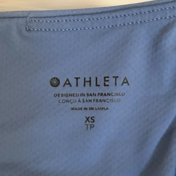 Athleta Elation V-Neck Crop Activewear Top XS - Picture 3 of 4